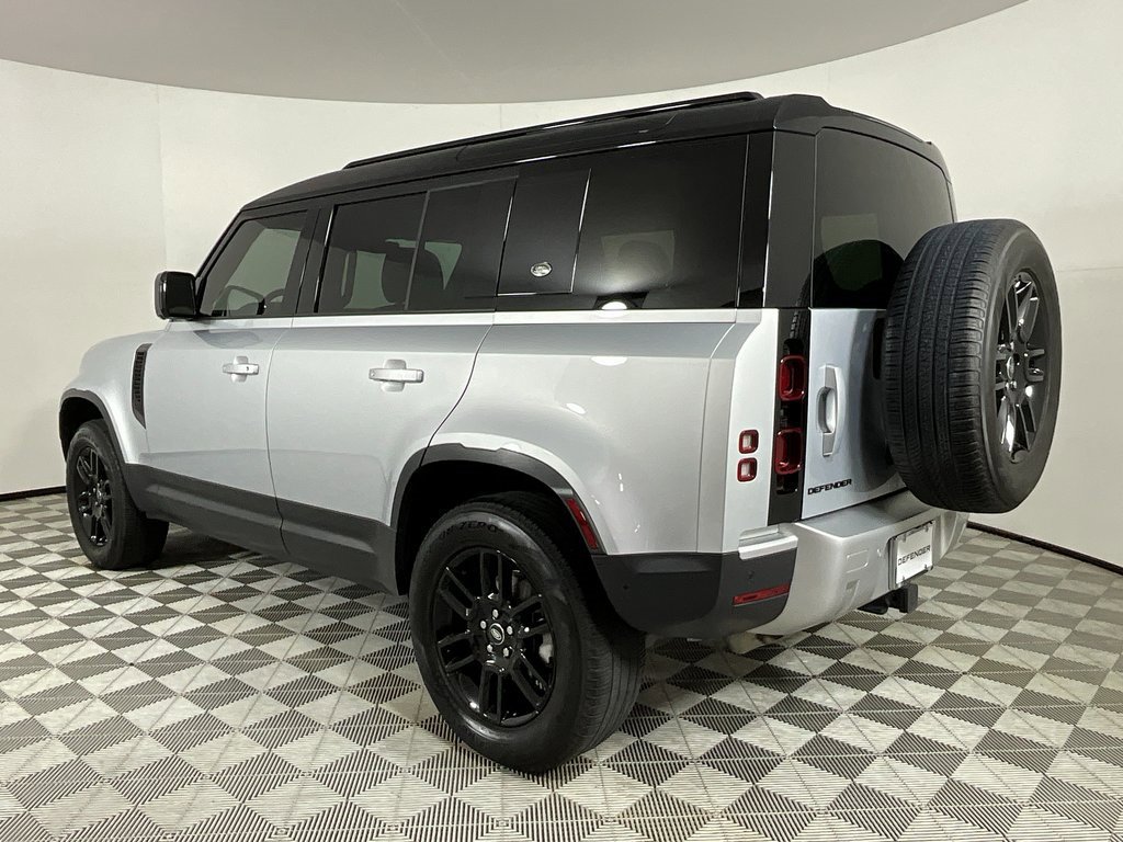 Used 2024 Land Rover Defender 110 S image 3