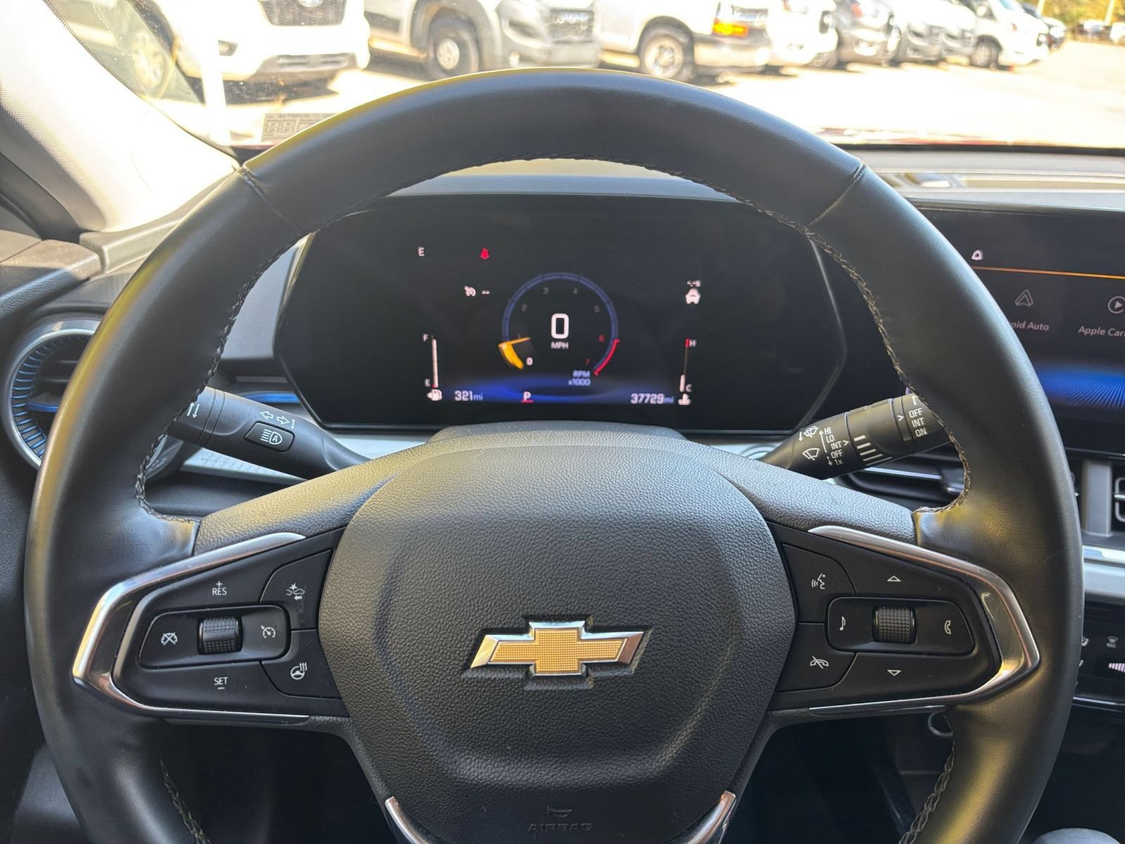 Used 2025 Chevrolet Trax LT w/ LT Convenience Package FWD image 27