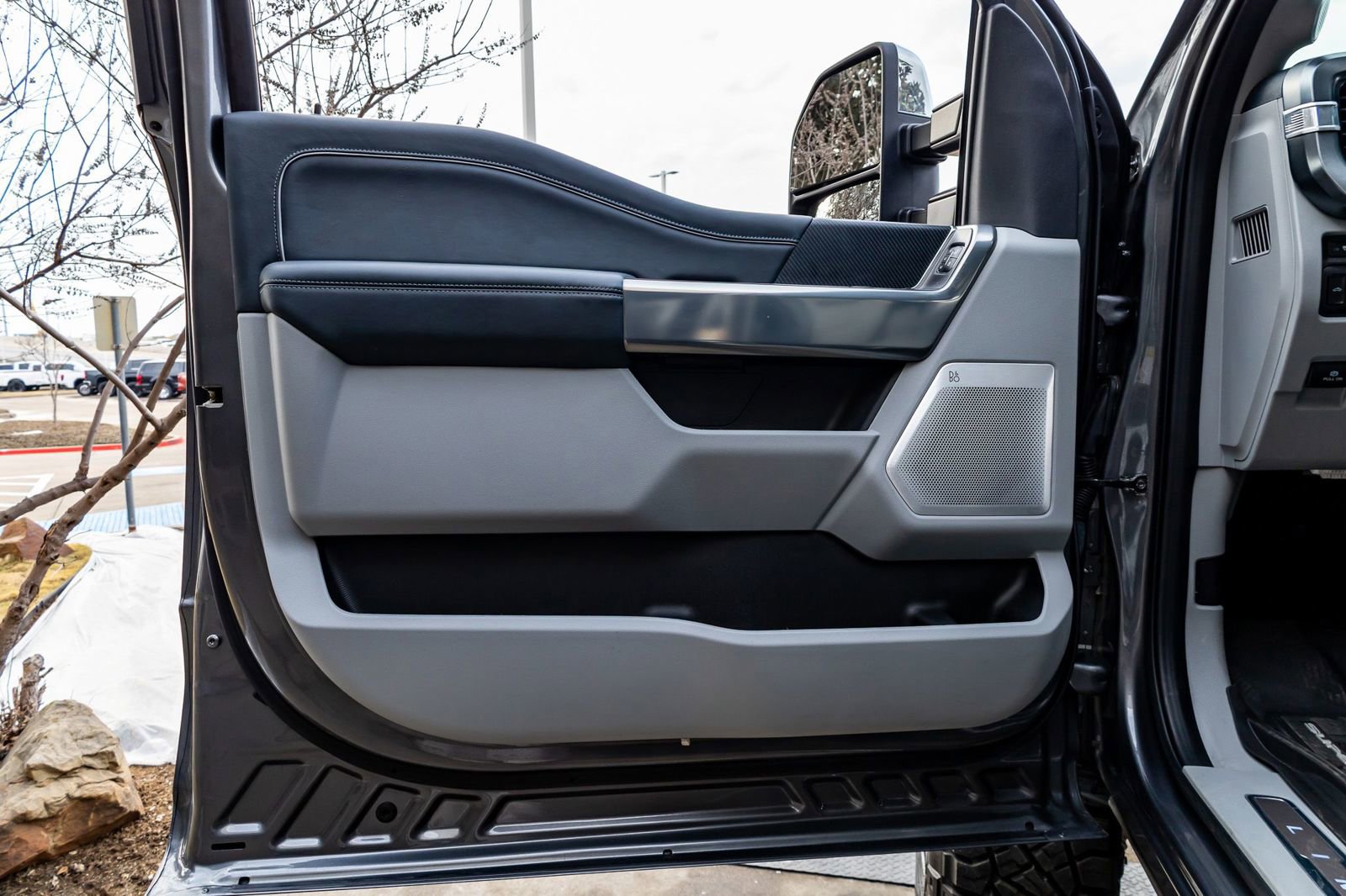 Used 2024 Ford F250 Limited w/ FX4 Off-Road Package image 36