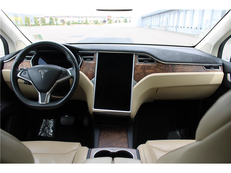 Used 2016 Tesla Model X 75D AWD/4WD image 10