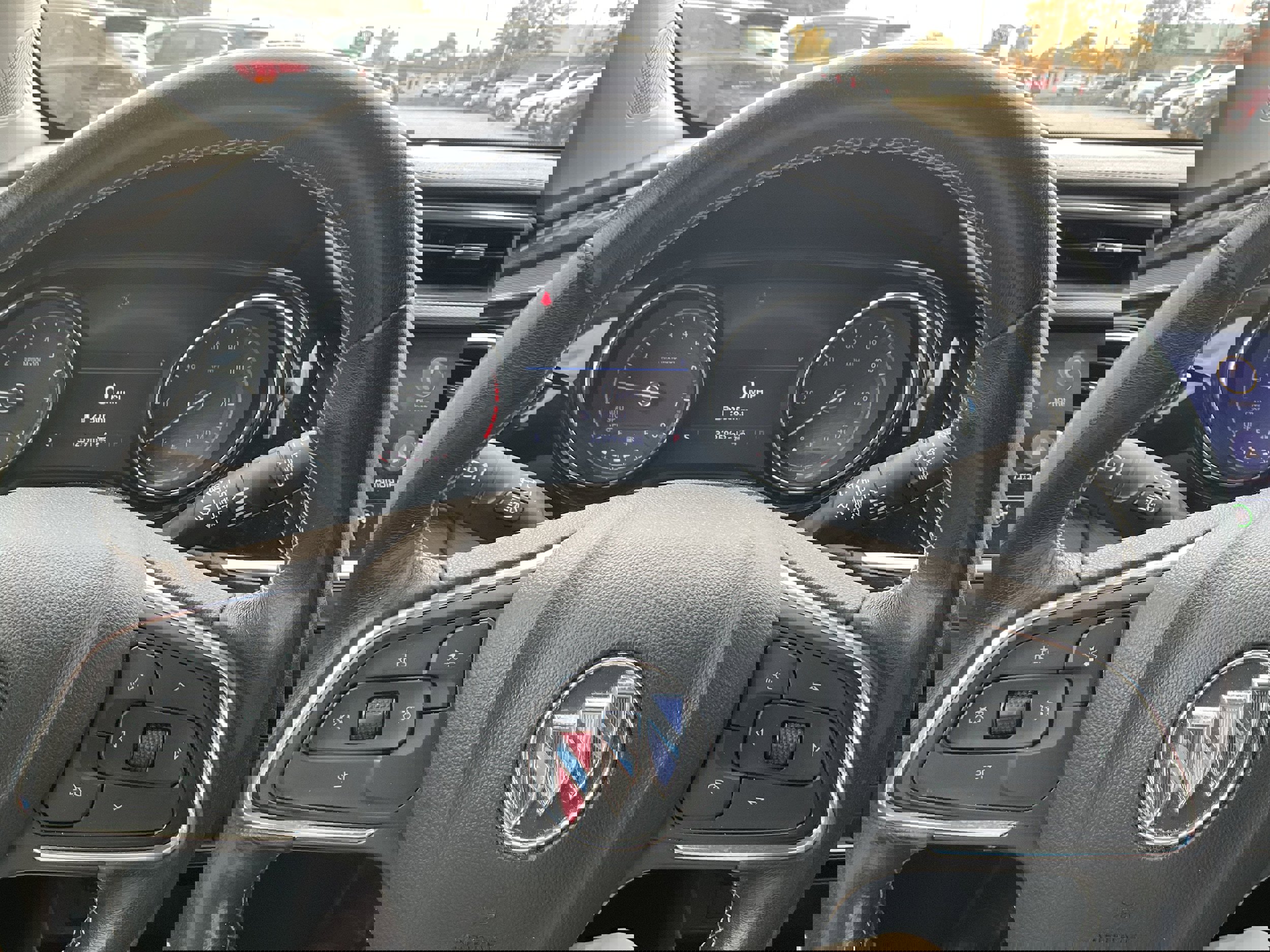 Used 2020 Buick Encore GX Preferred w/ Cold Weather Comfort Package image 7