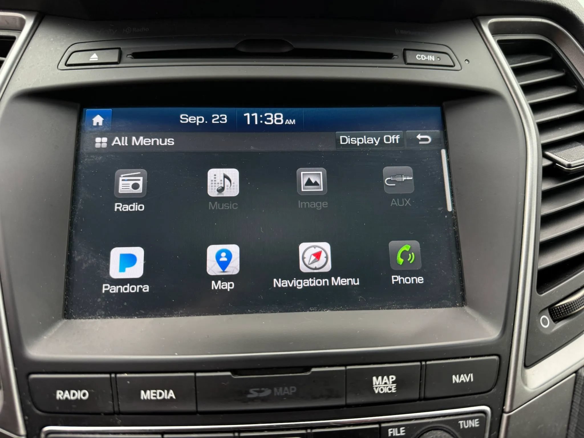 Used 2018 Hyundai Santa Fe Sport FWD image 39