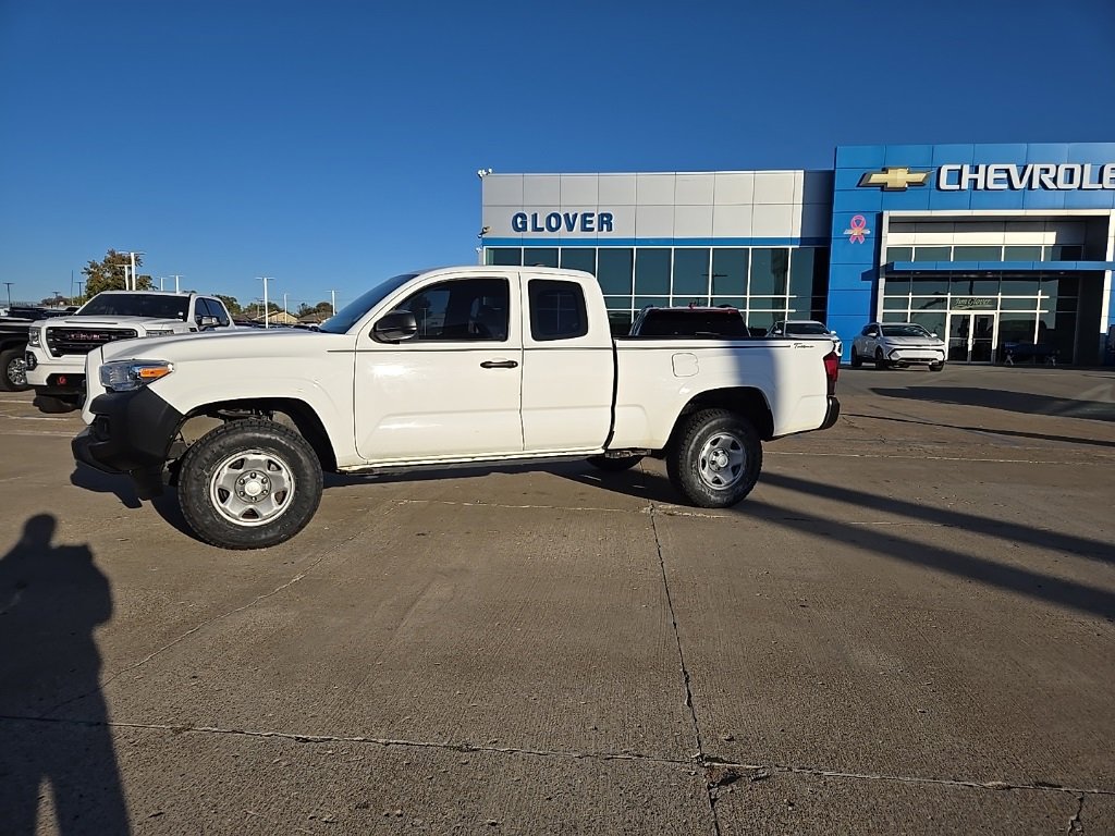 Used 2018 Toyota Tacoma SR video 2