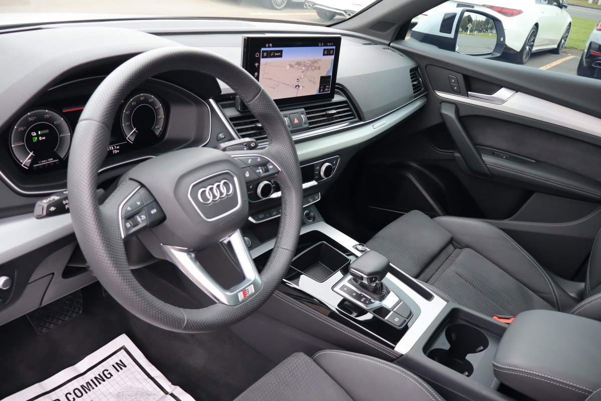 Used 2025 Audi Q5 e Prestige image 9