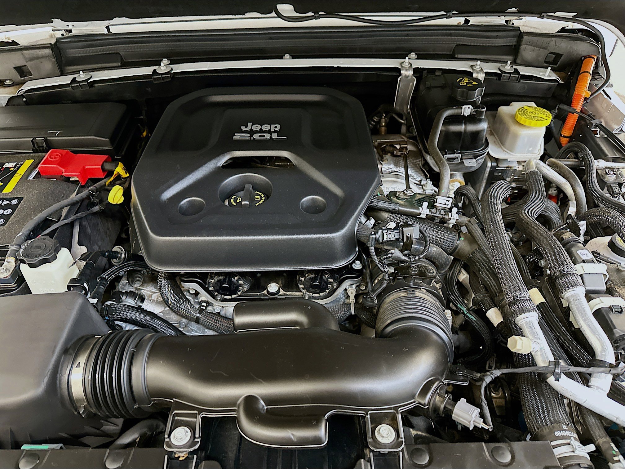 Used 2022 Jeep Wrangler Sahara AWD/4WD image 34