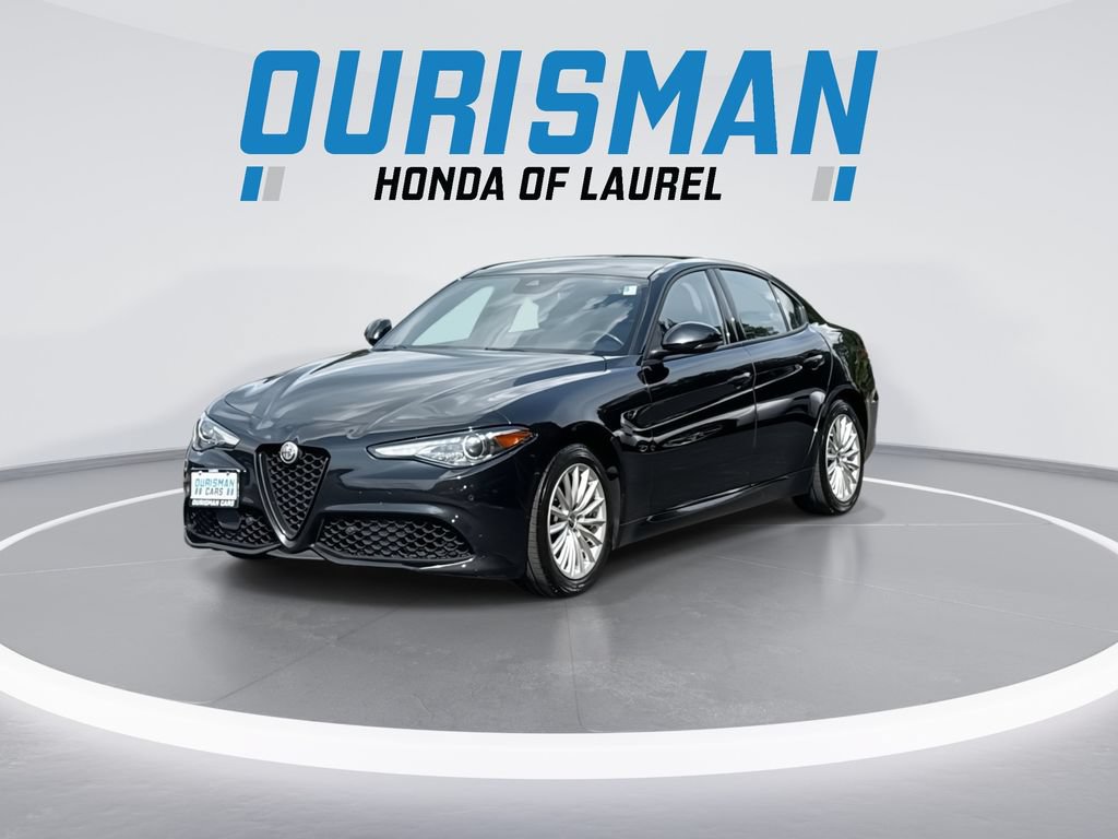 Used 2023 Alfa Romeo Giulia Sprint AWD/4WD image 4
