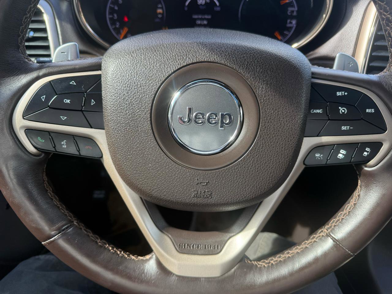 Used 2017 Jeep Grand Cherokee Summit w/ Platinum Series Group image 18