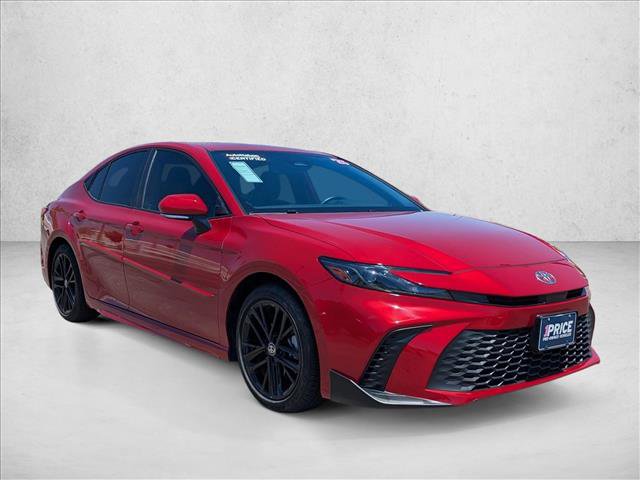 Used 2025 Toyota Camry SE w/ Convenience Package FWD image 3