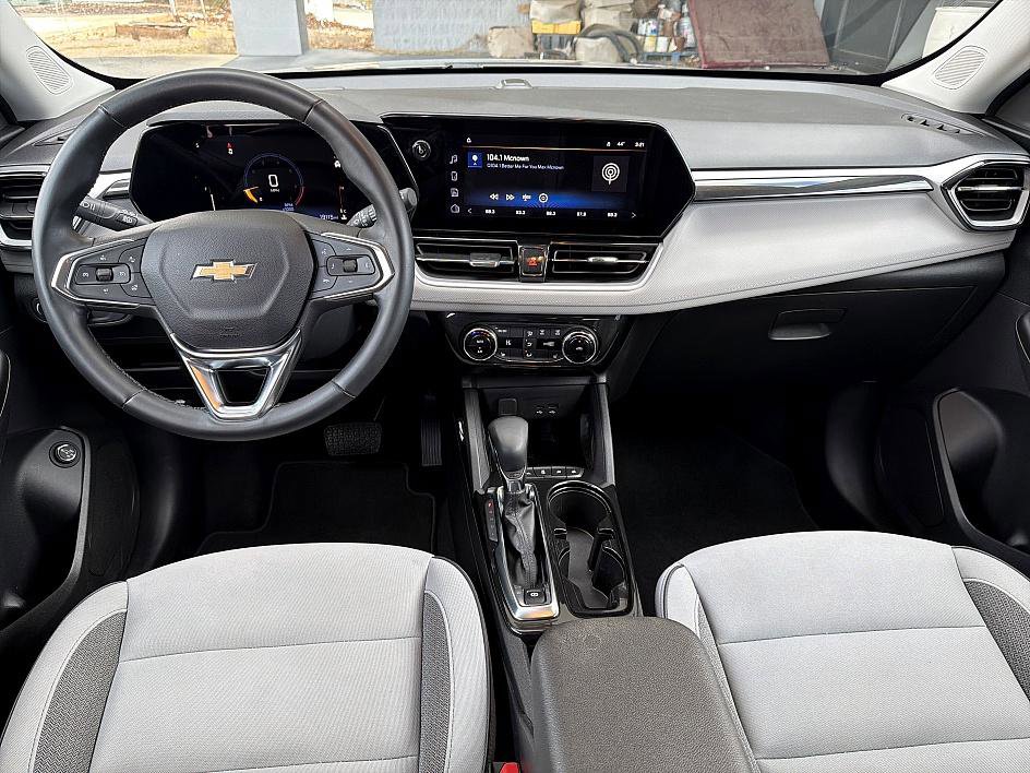 Used 2024 Chevrolet TrailBlazer LT w/ Convenience Package image 18