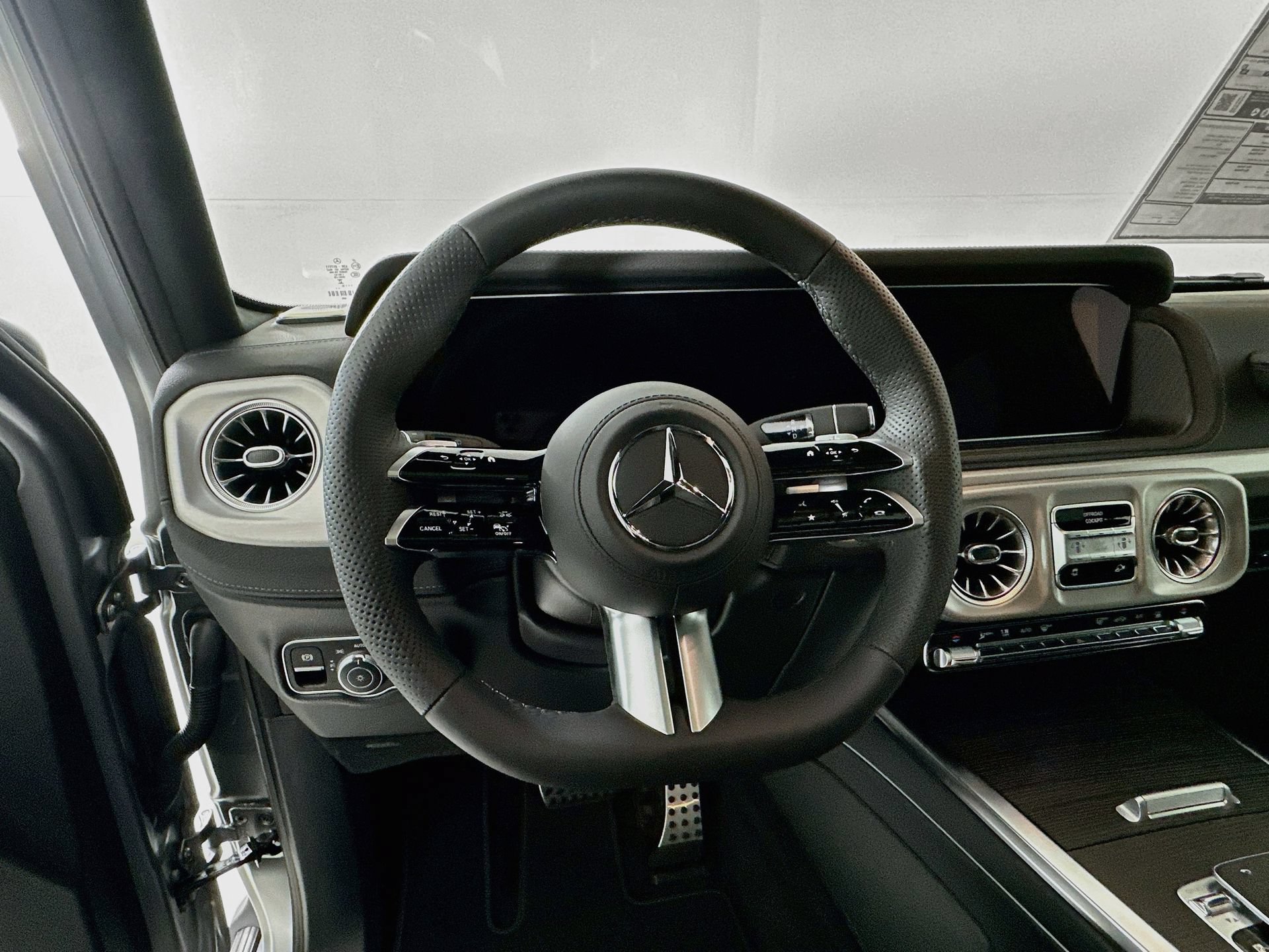 New 2027 Mercedes-Benz G 580 e image 12