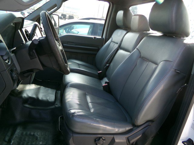 Used 2014 Ford F550 2WD Regular Cab Super Duty image 12