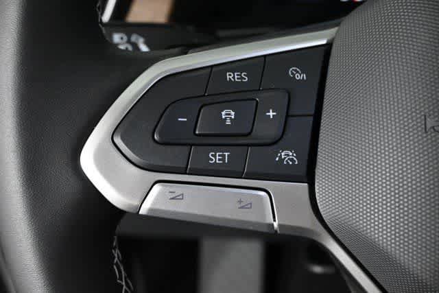 New 2026 Volkswagen Atlas SE FWD image 38