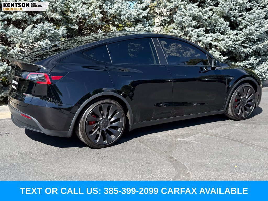 Used 2024 Tesla Model Y Performance AWD/4WD image 9