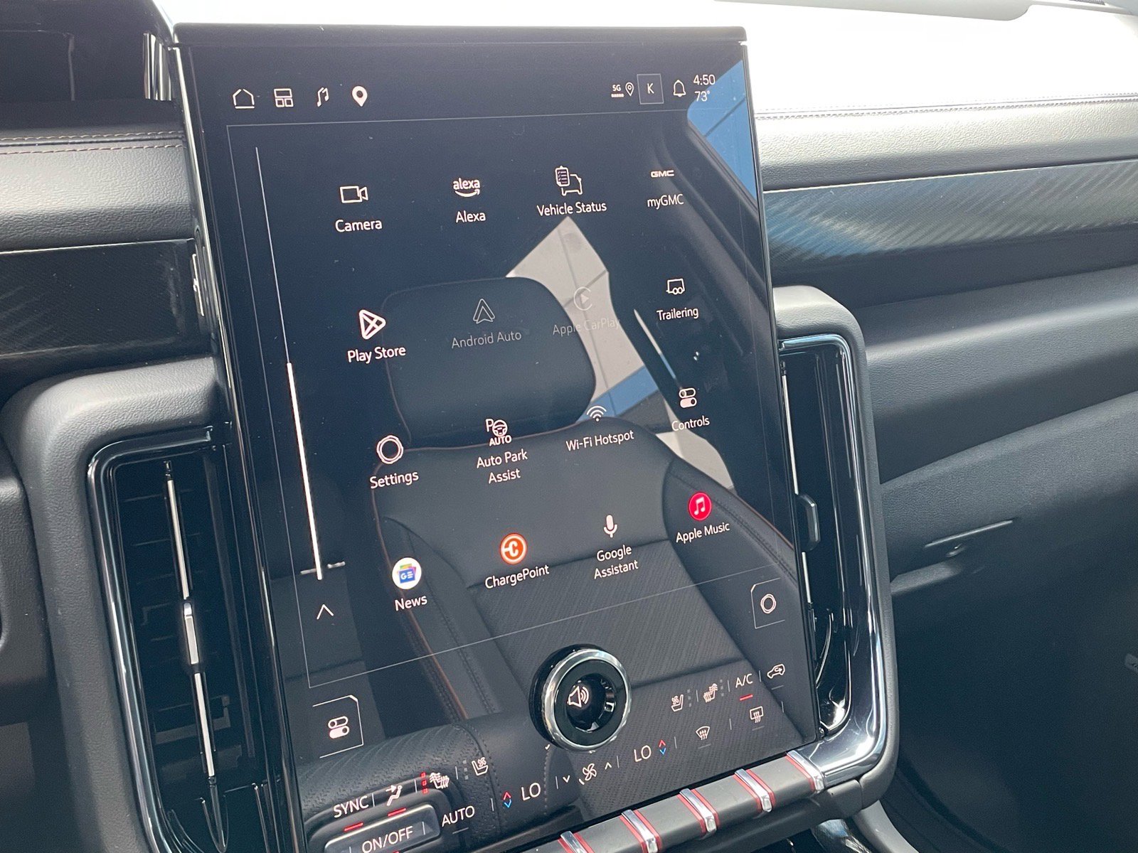 Used 2025 GMC Yukon AT4 w/ Premium Trailering Package image 14