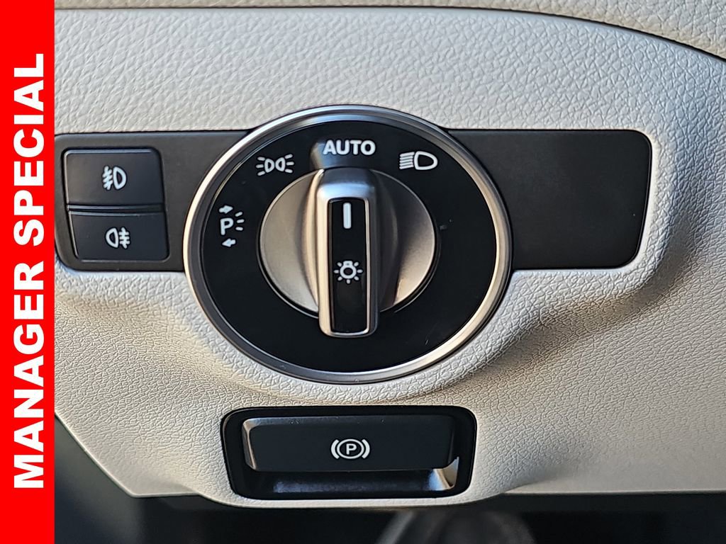 Used 2018 Mercedes-Benz GLA 250 image 28