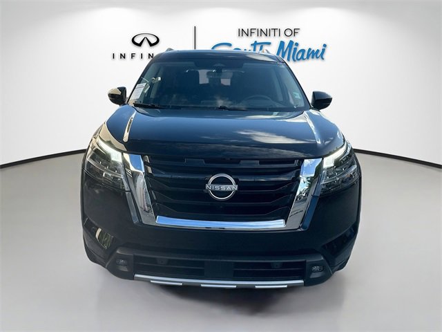 Used 2024 Nissan Pathfinder Platinum w/ Cargo Package image 2
