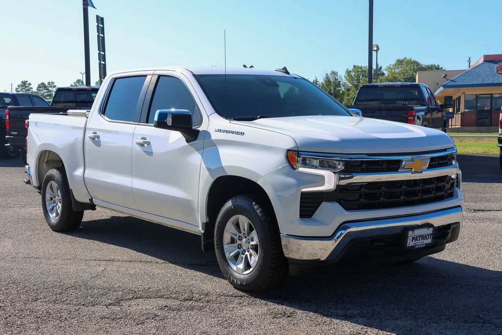 Used 2023 Chevrolet Silverado 1500 LT w/ Convenience Package II RWD image 1