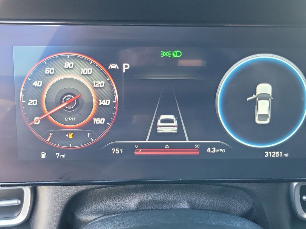 Used 2023 Hyundai Elantra SEL w/ Convenience Package image 7