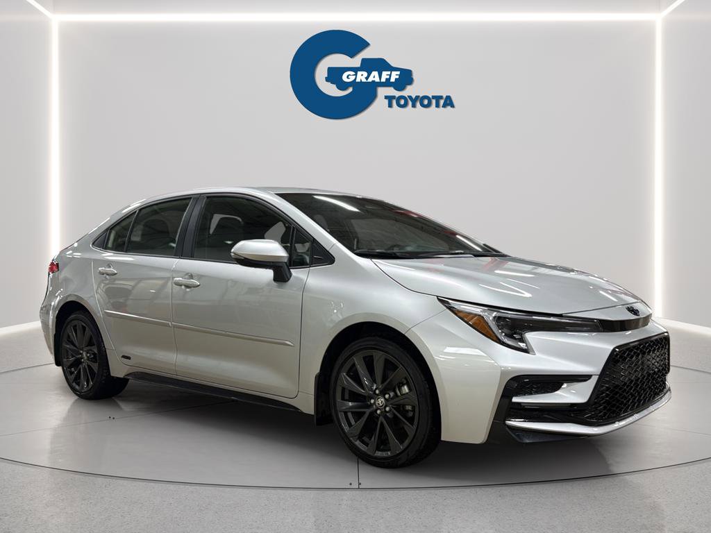 Used 2025 Toyota Corolla SE w/ SE Premium Package image 10