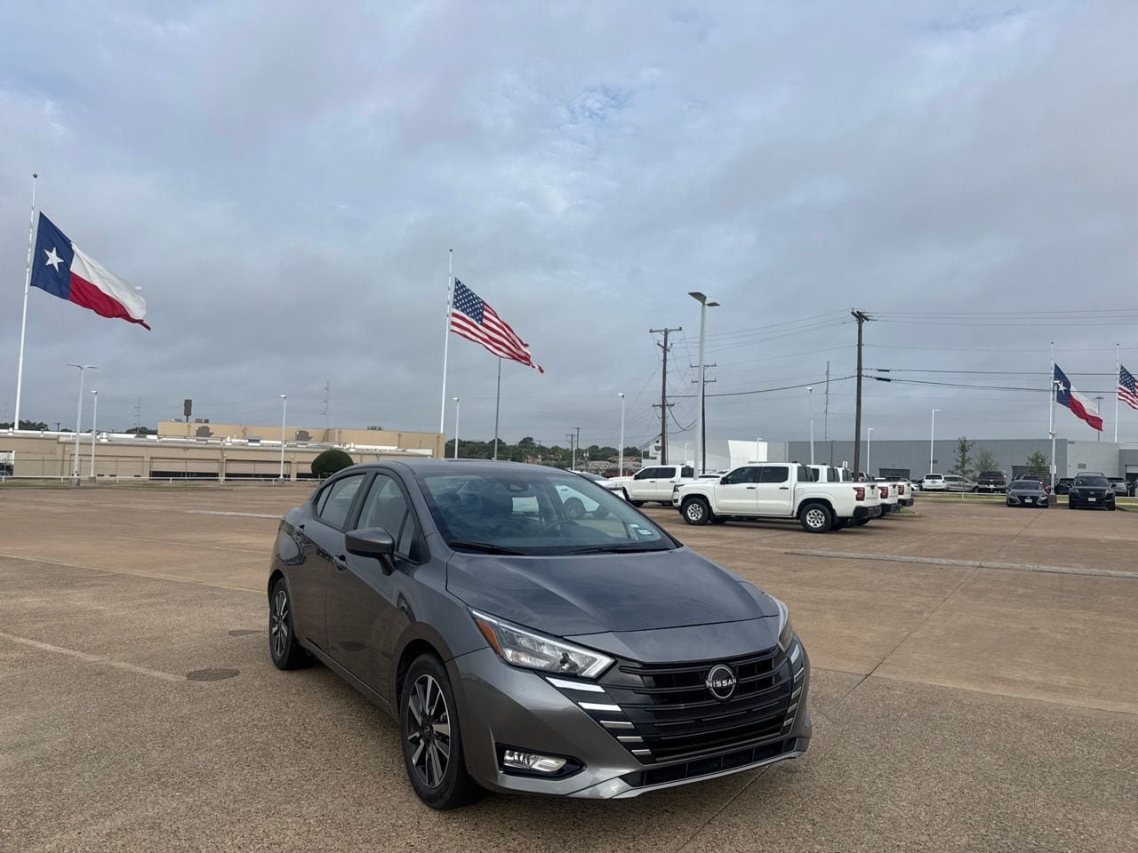 Certified 2025 Nissan Versa SV FWD image 1
