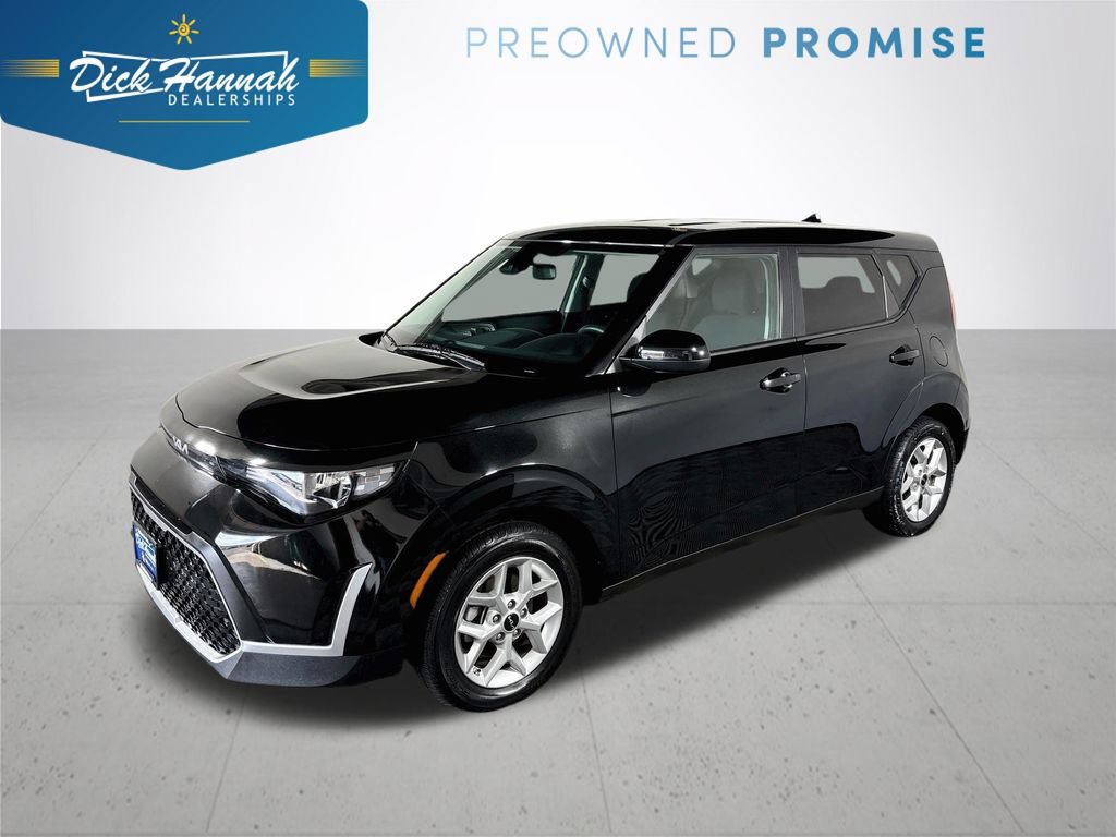 Used 2024 Kia Soul LX w/ Option Group 015 FWD image 1