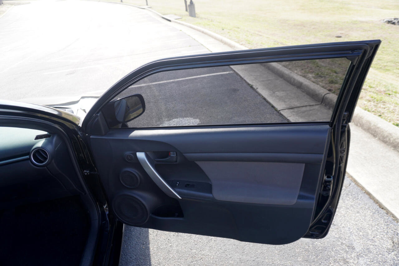 Used 2015 Scion tC image 16