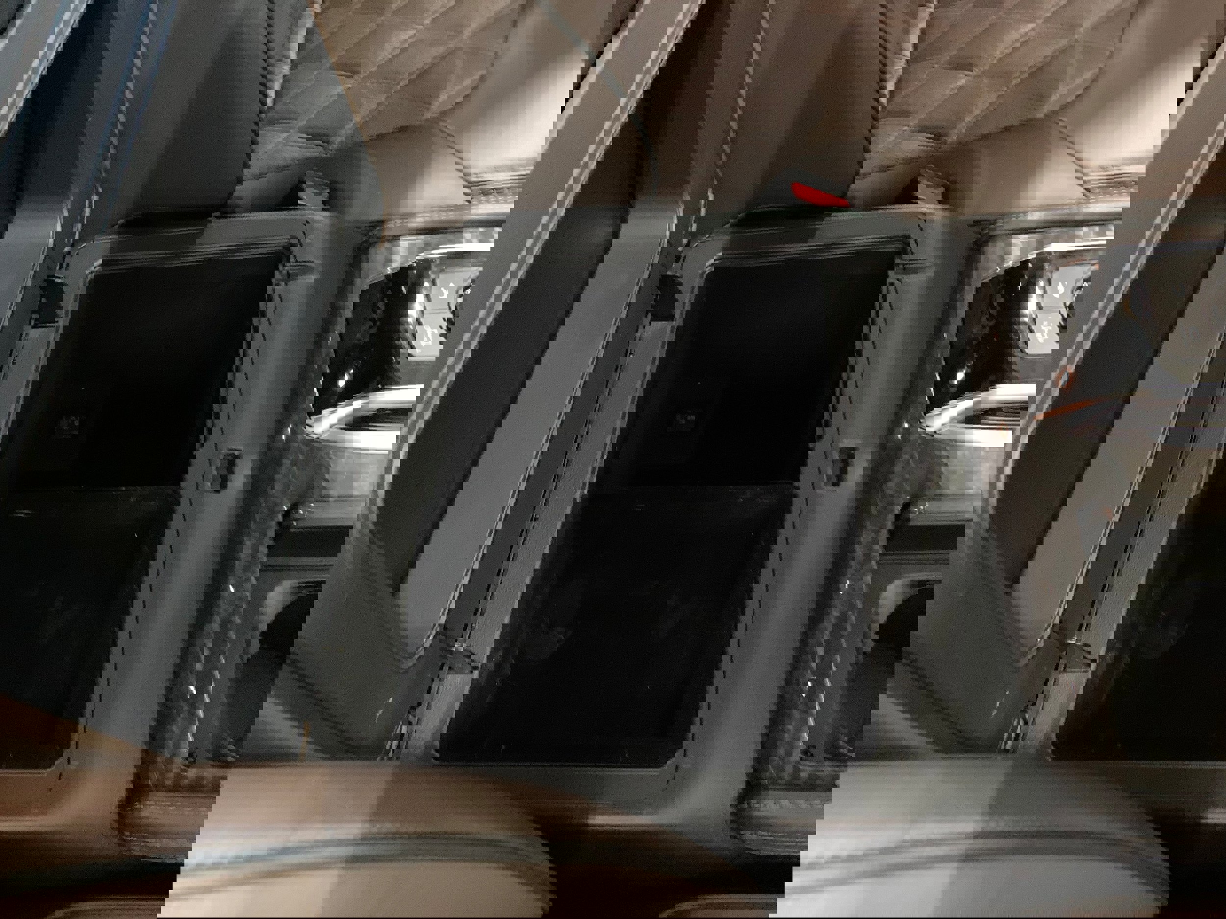 Used 2022 Nissan Armada Platinum w/ Captain's Chairs Package image 6