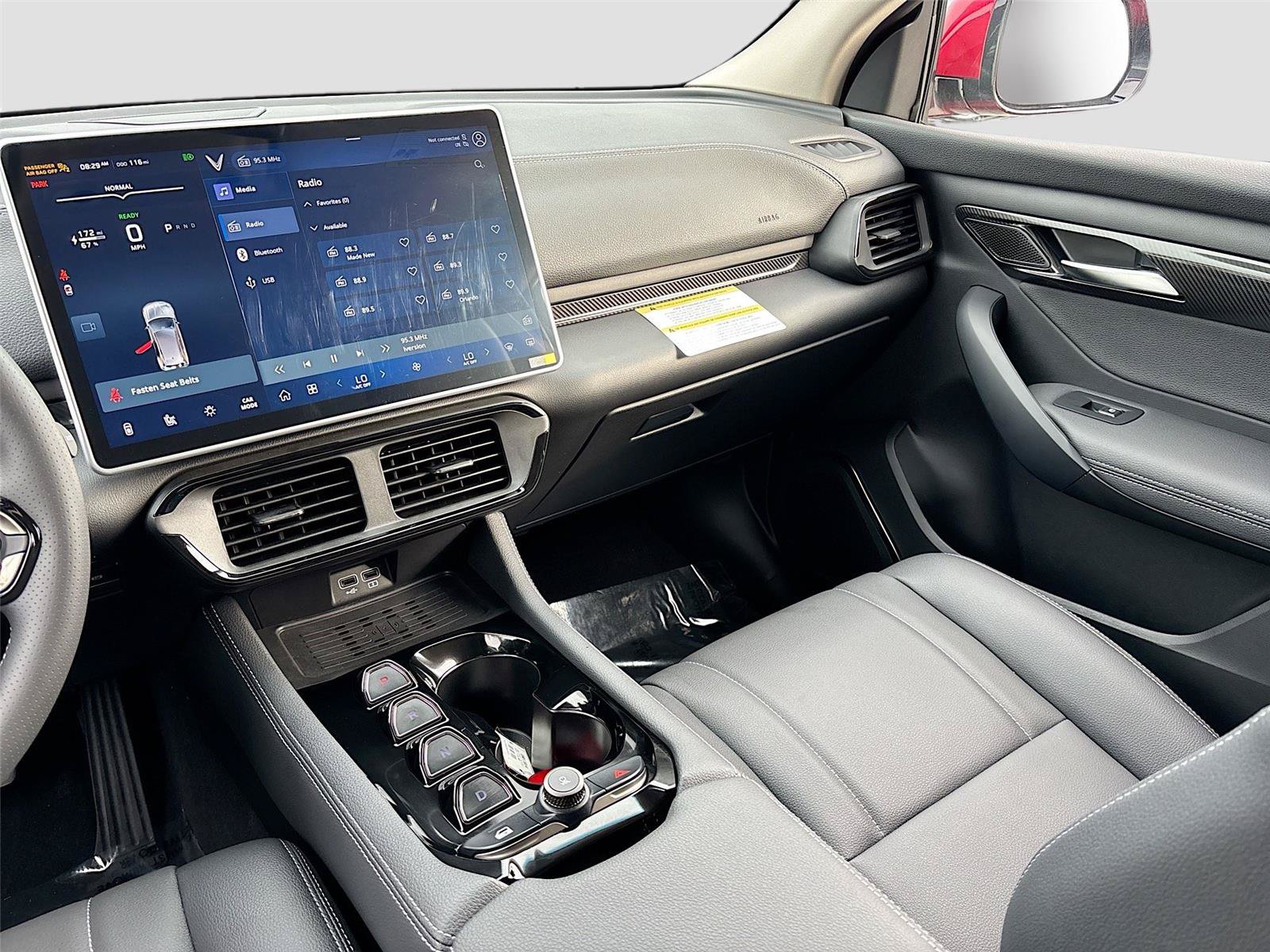 New 2025 VinFast VF 8 Eco AWD/4WD image 22