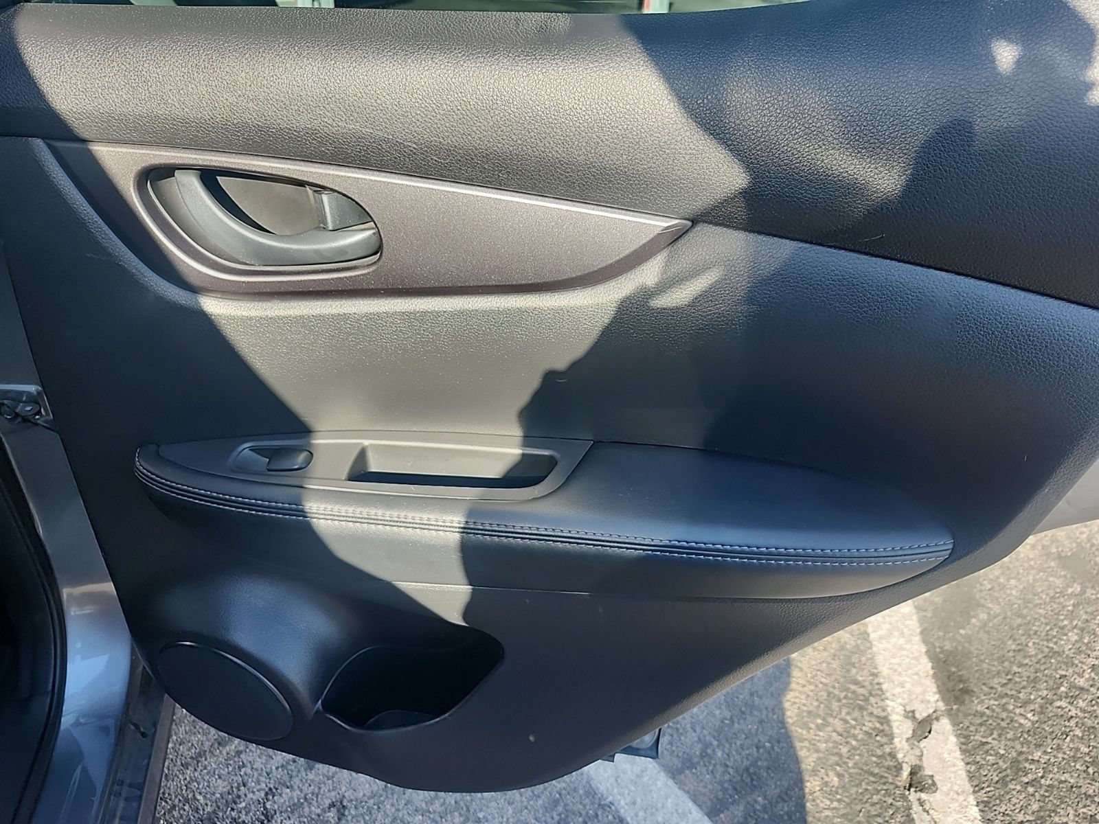 Used 2017 Nissan Rogue Sport S w/ S Appearance Package FWD image 20