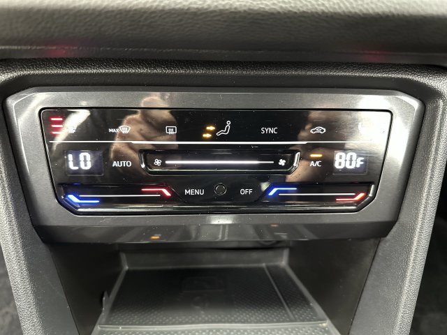 Used 2023 Volkswagen Tiguan SE R-Line AWD/4WD image 18