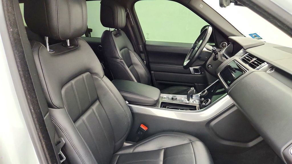 Used 2018 Land Rover Range Rover Sport SE AWD/4WD image 27