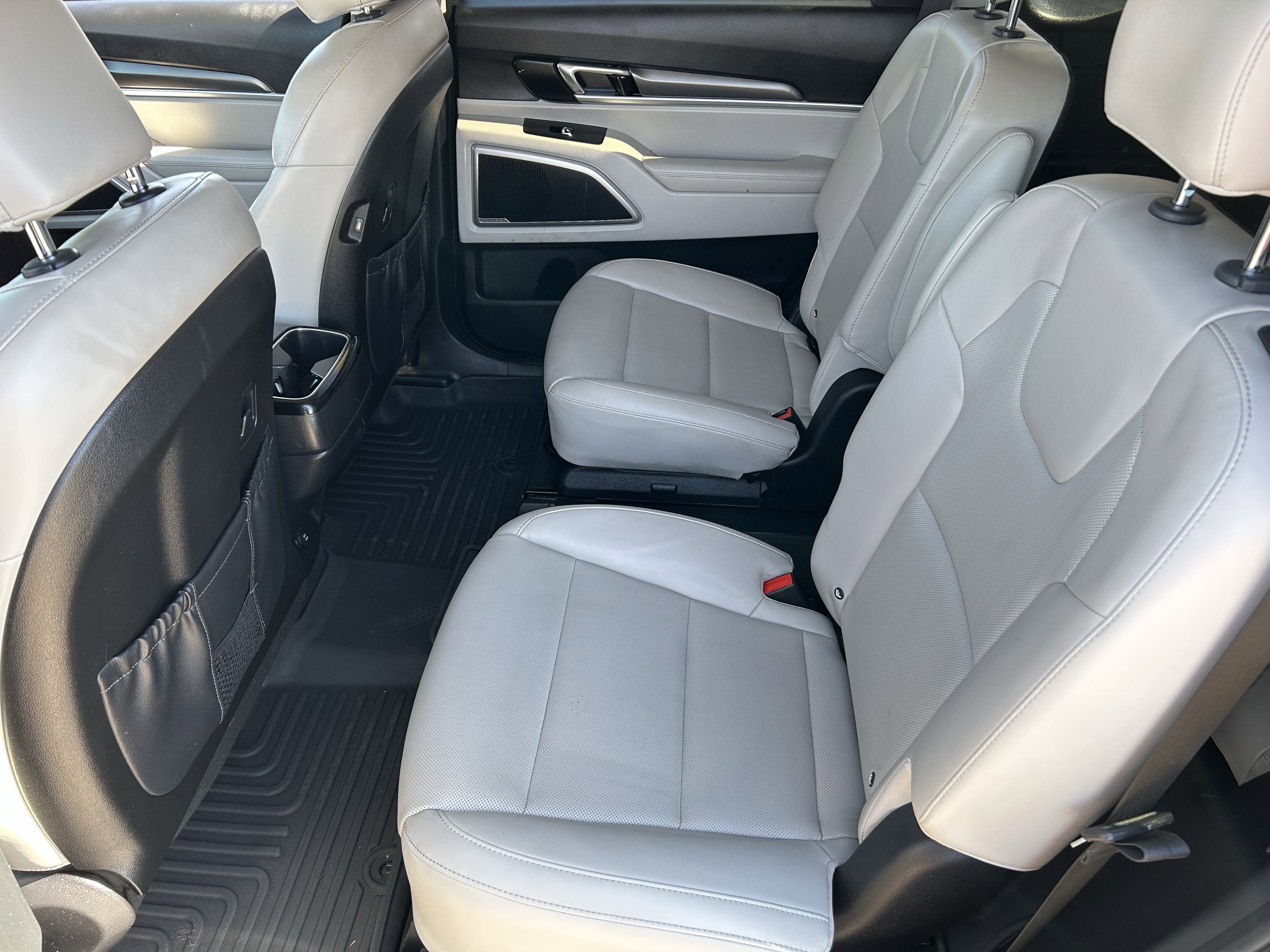 Used 2020 Kia Telluride S image 18