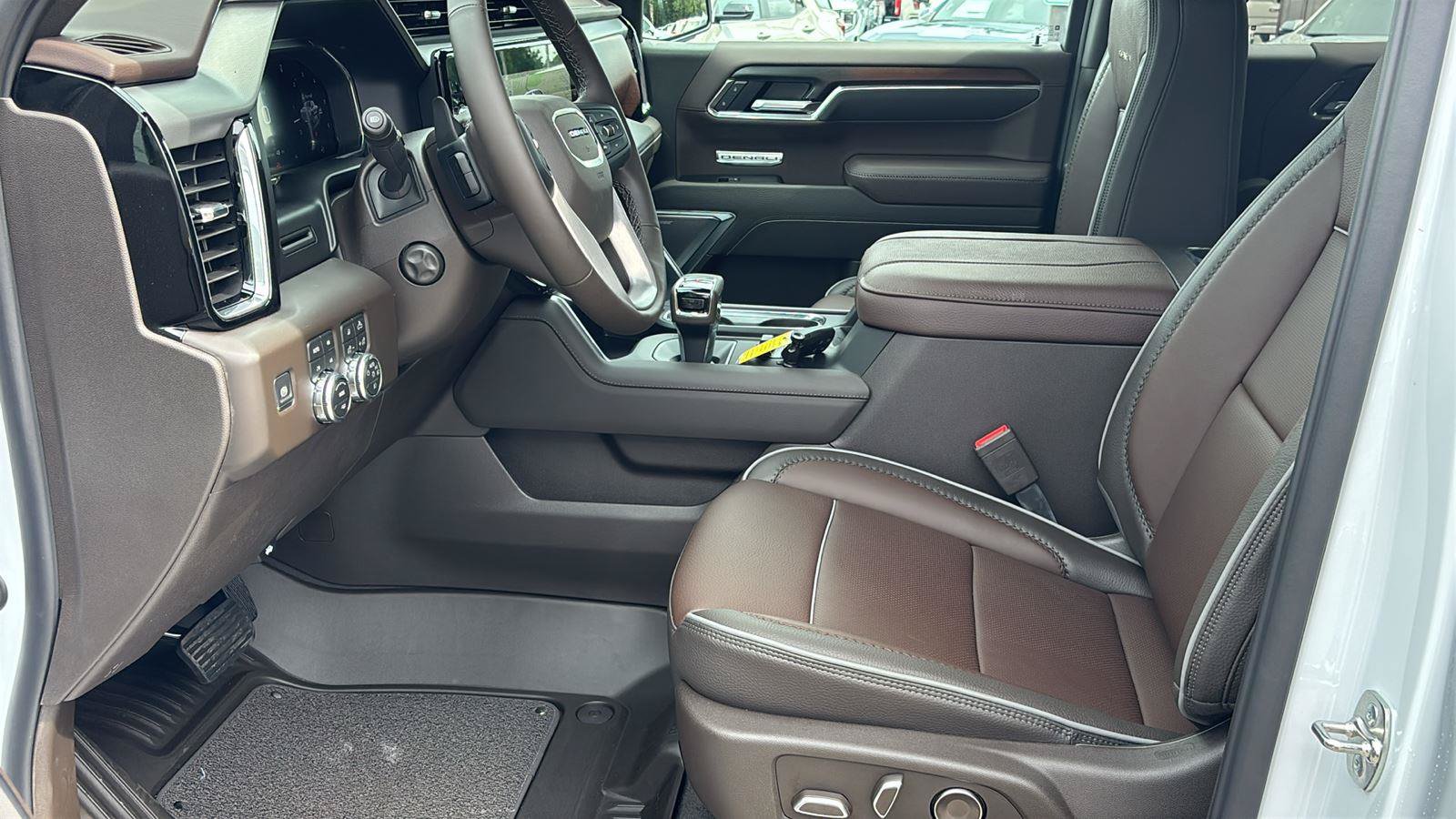 New 2026 GMC Sierra 1500 Denali AWD/4WD image 15