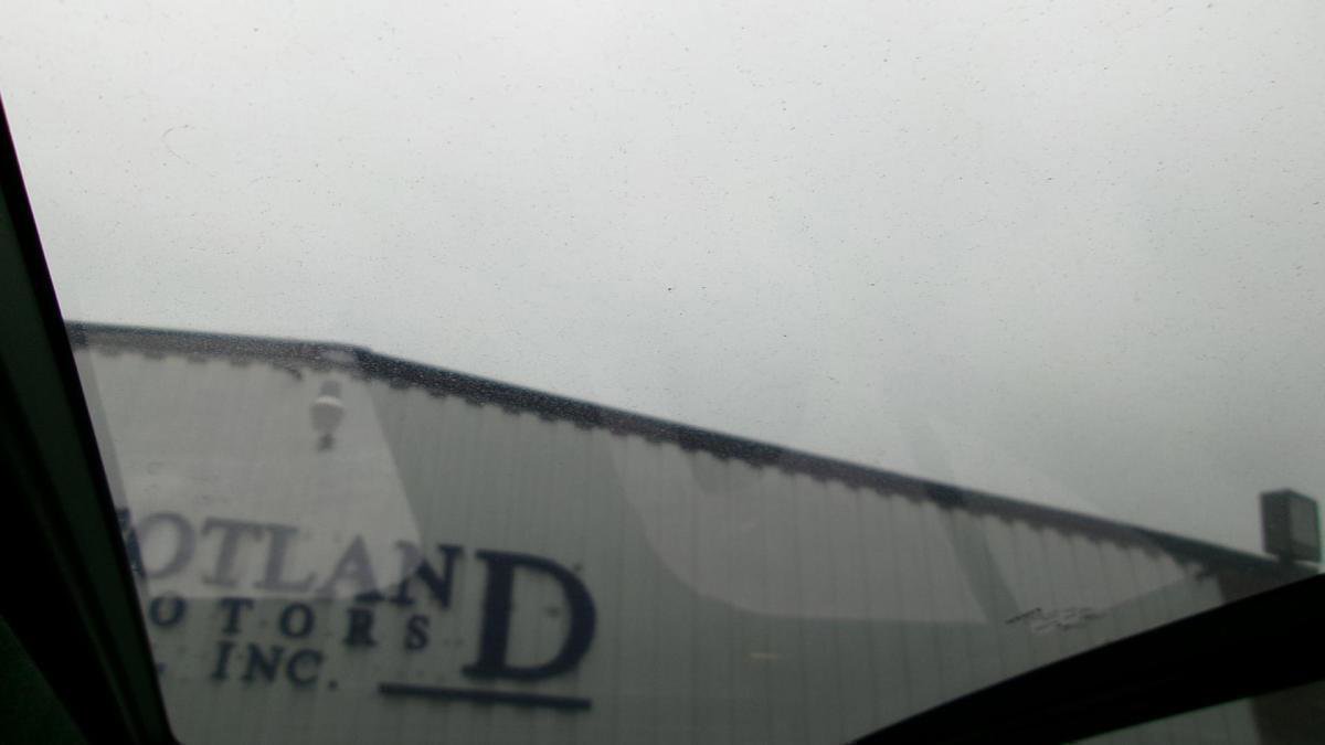 Used 2022 Volvo XC40 T5 R-Design w/ Advanced Package image 15