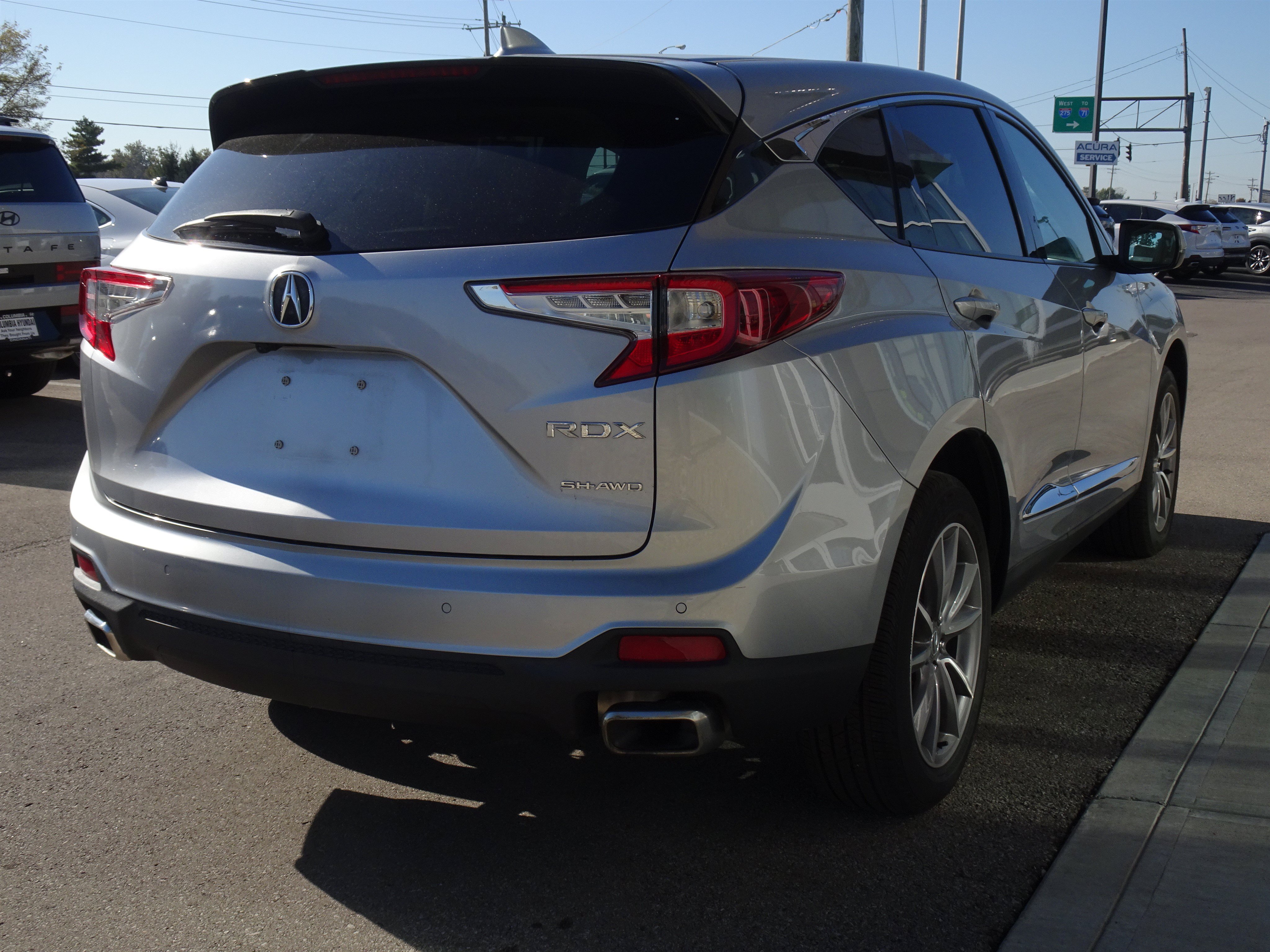 Used 2023 Acura RDX w/ Technology Package AWD/4WD image 5