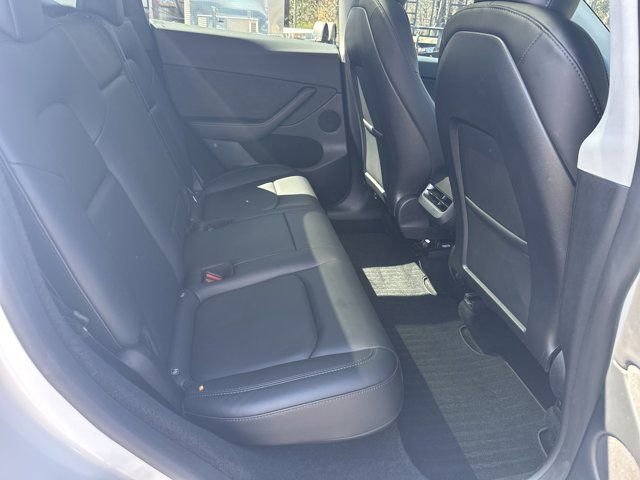 Used 2023 Tesla Model Y Long Range image 17