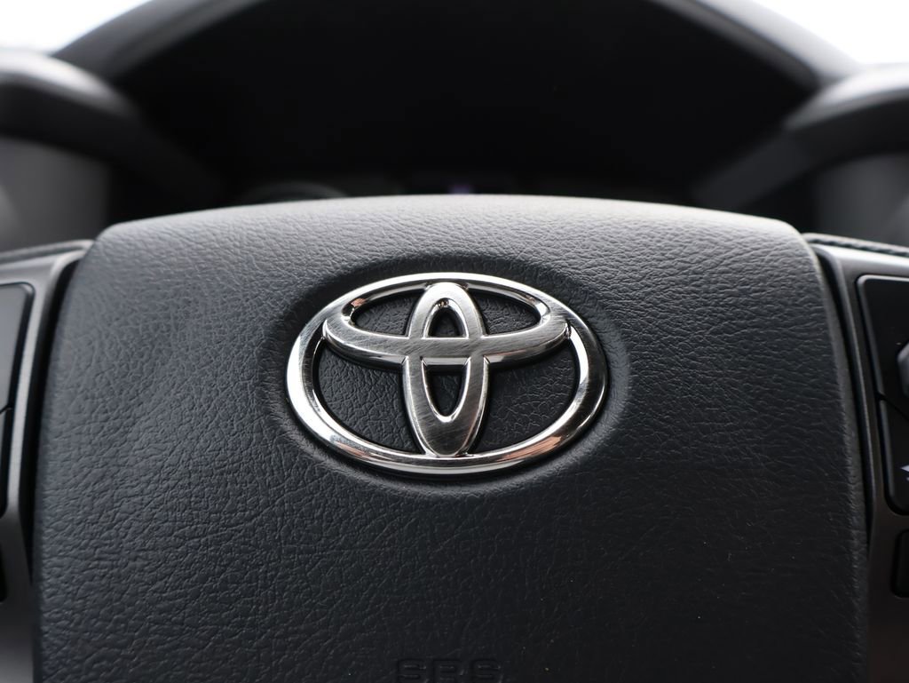 Used 2023 Toyota Tacoma TRD Off-Road image 26