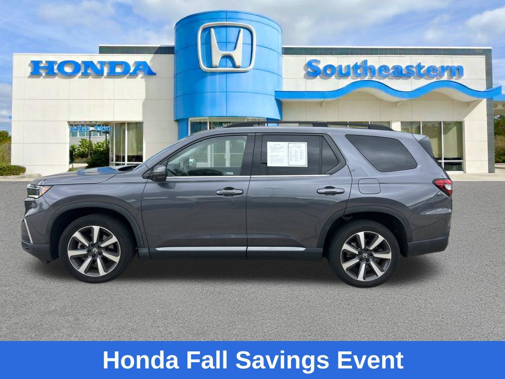 Used 2023 Honda Pilot Touring image 5