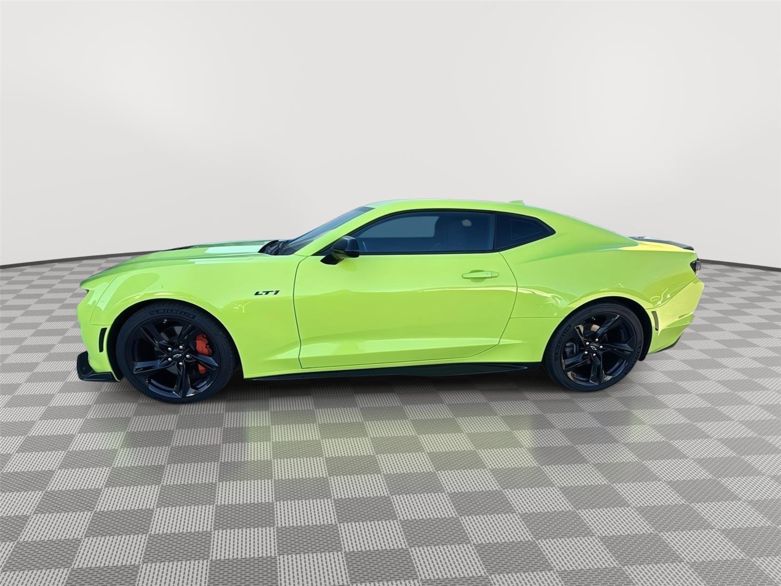 Used 2021 Chevrolet Camaro LT w/ RS Package image 2