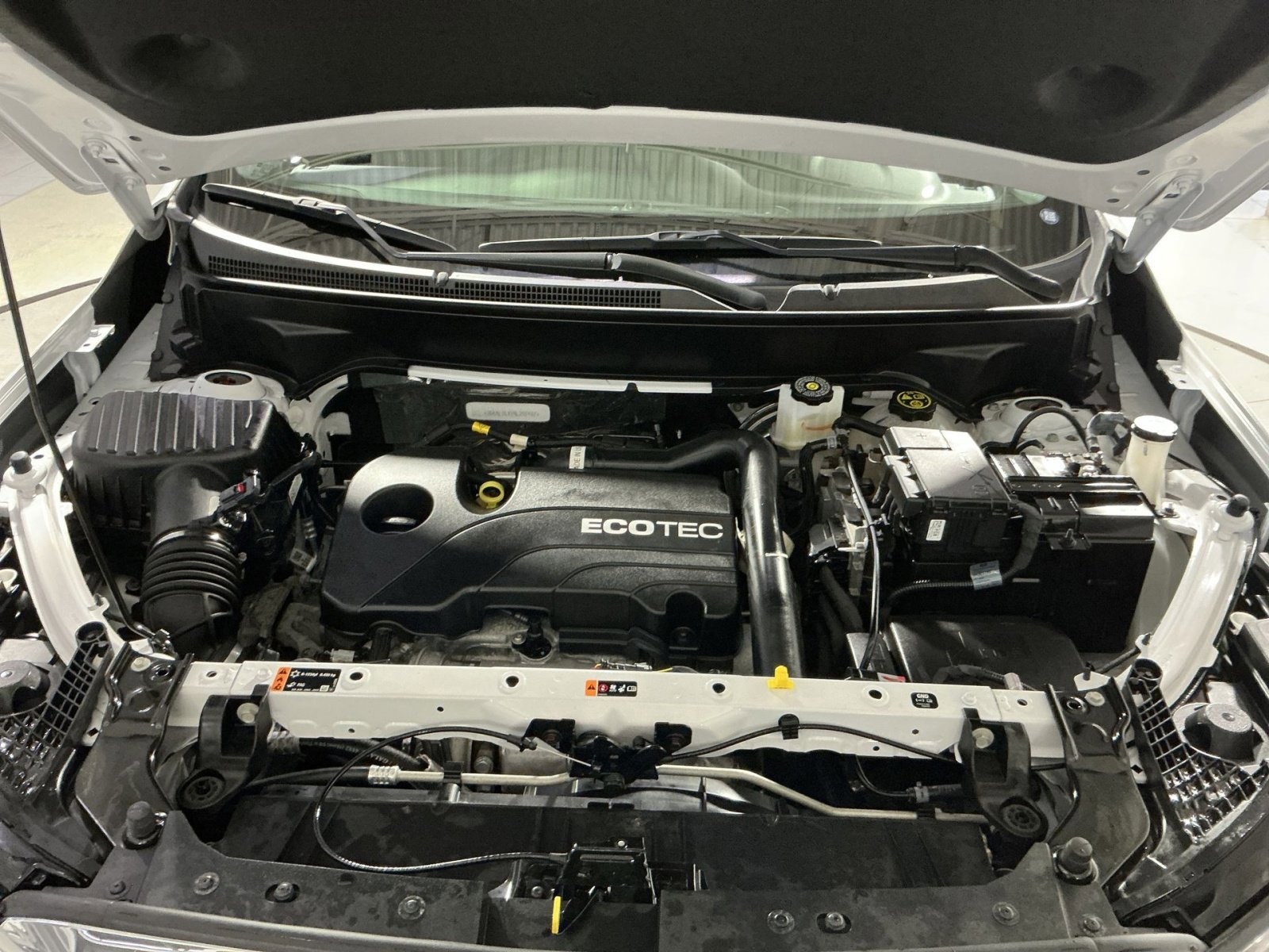 Used 2022 GMC Terrain SLE w/ Driver Convenience Package image 35