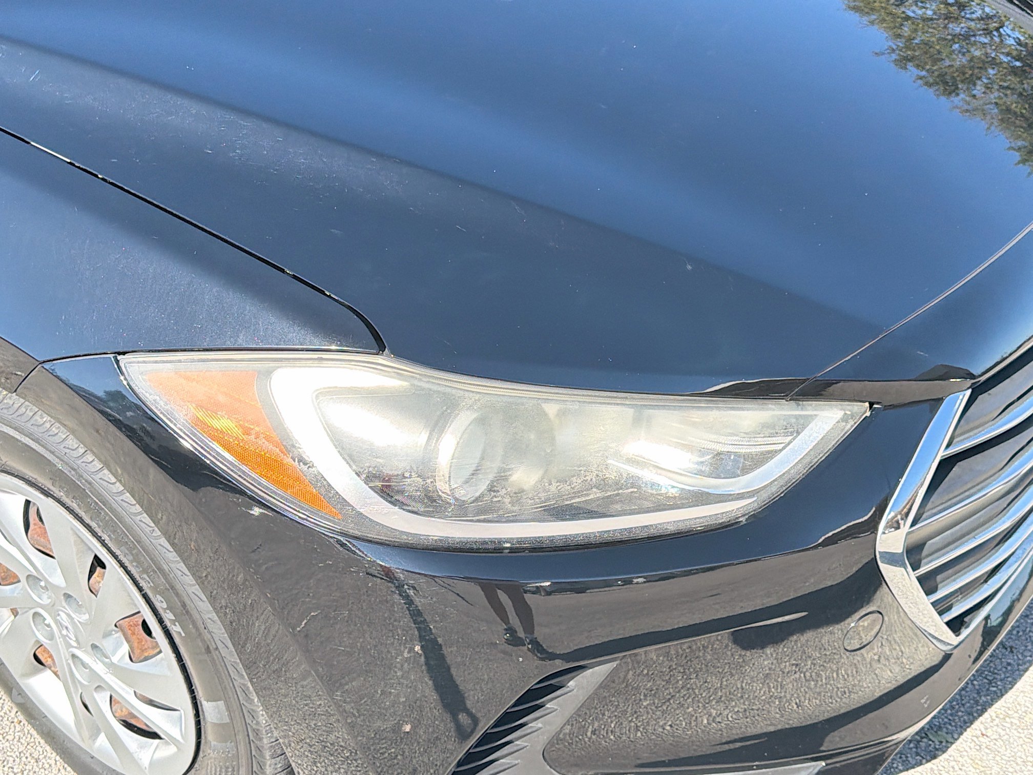 Used 2017 Hyundai Elantra SE image 30