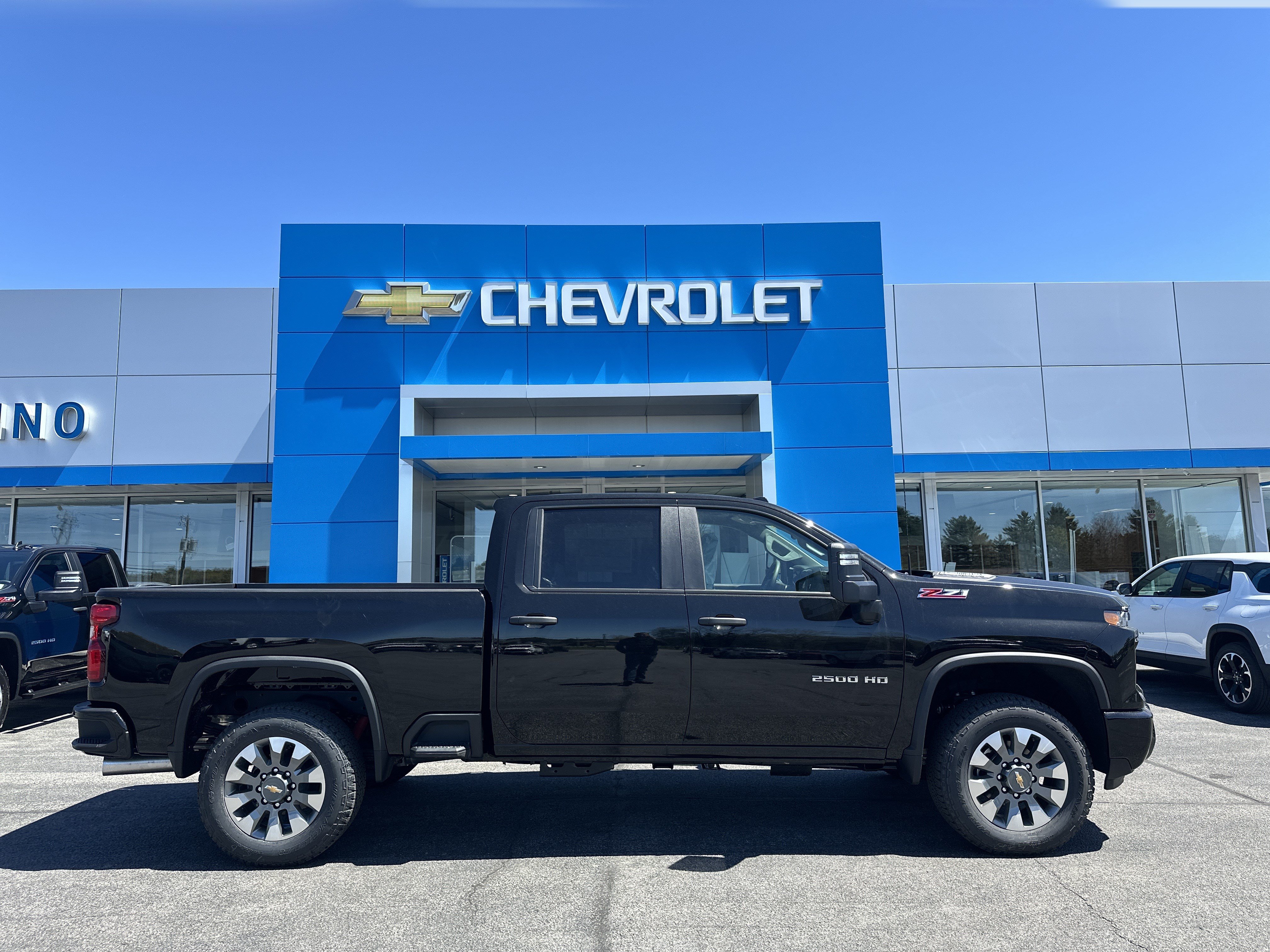 New 2026 Chevrolet Silverado 2500 Custom w/ Custom Value Package AWD/4WD image 1