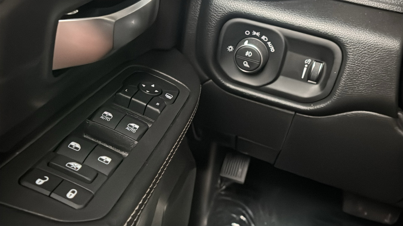 New 2026 RAM 3500 Big Horn image 34