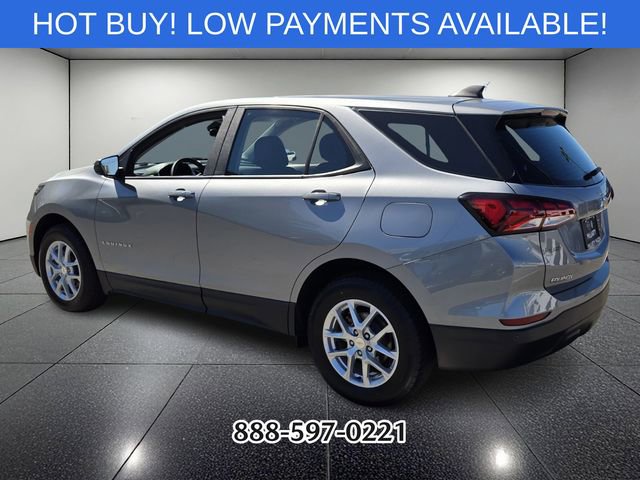 Used 2024 Chevrolet Equinox LS AWD/4WD image 3