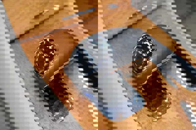 Used 2014 Chrysler 300 C w/ Light Group image 18