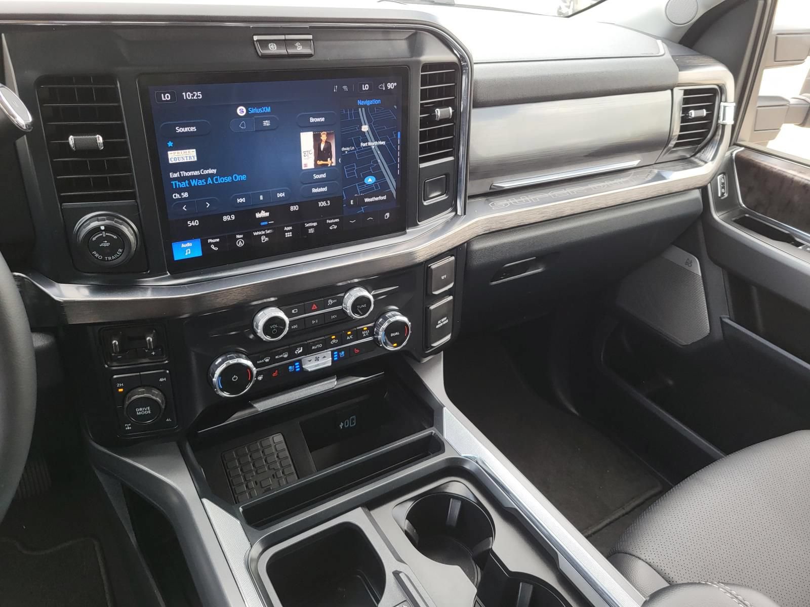 Used 2025 Ford F250 Lariat w/ Lariat Ultimate Package AWD/4WD image 26
