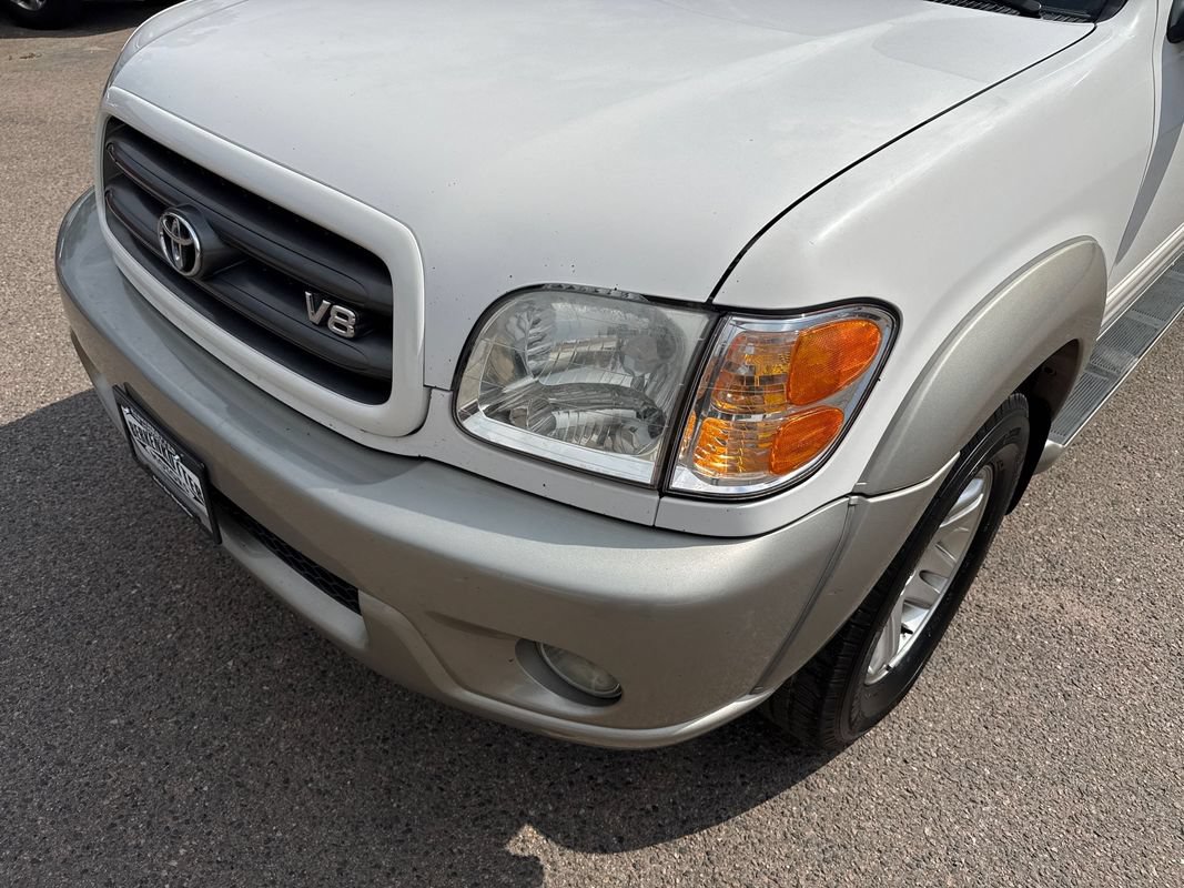 Used 2004 Toyota Sequoia SR5 AWD/4WD image 18