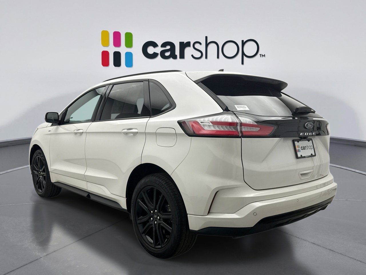 Used 2024 Ford Edge ST-Line image 3