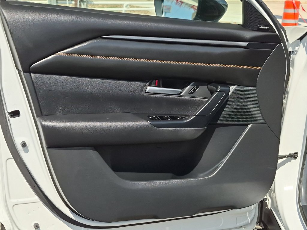 Used 2025 MAZDA CX-50 AWD 2.5 S w/ Premium Plus Pkg image 11