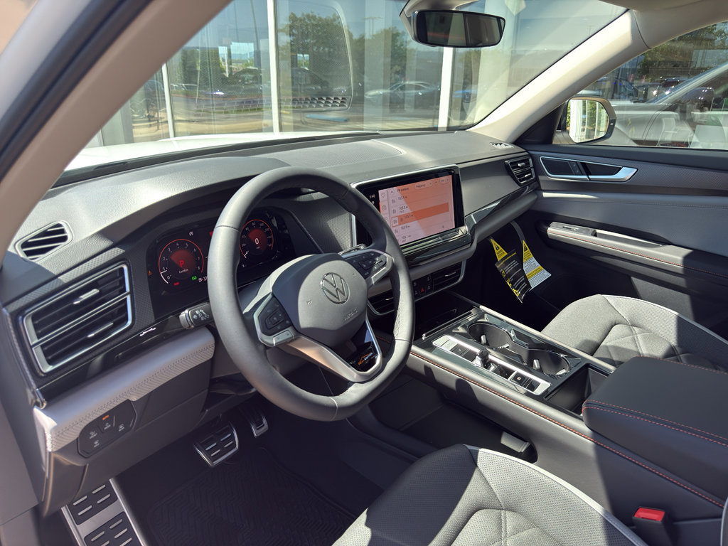 New 2025 Volkswagen Atlas Peak Edition SE image 10